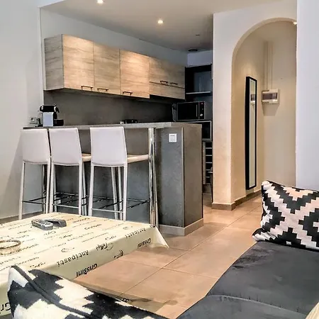 Lägenhet Luckey Homes - Rue Du Pre